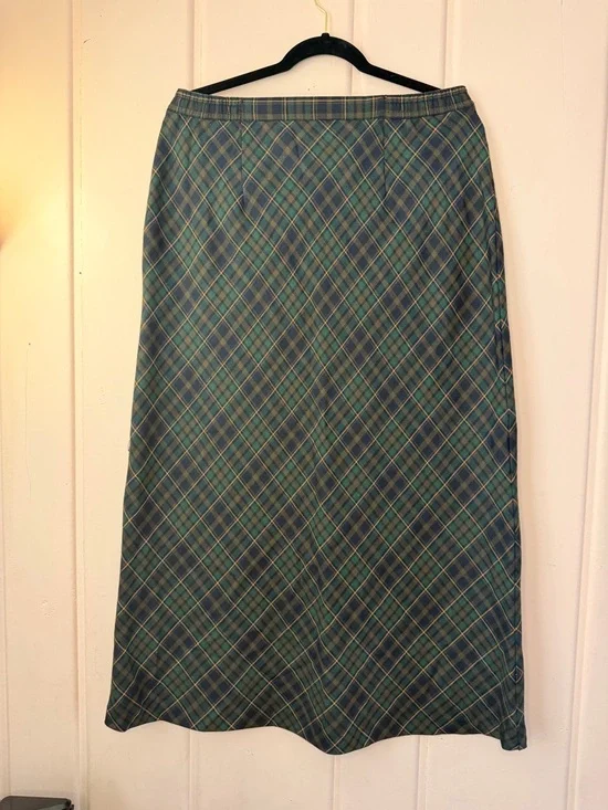 Vintage Plaid A-Line Midi Skirt in Green and Blue sz16 plz read measurements - Picture 3 of 4